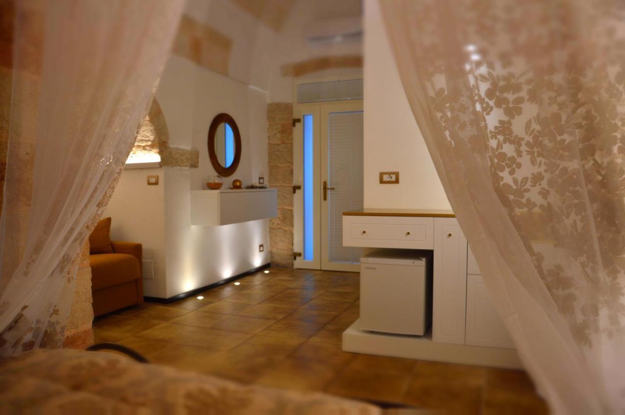 Готель Gold White Exclusive House Поліньяно-а-Маре Екстер'єр фото