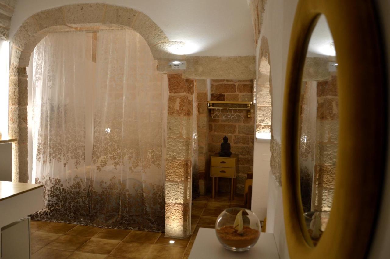 Готель Gold White Exclusive House Поліньяно-а-Маре Екстер'єр фото