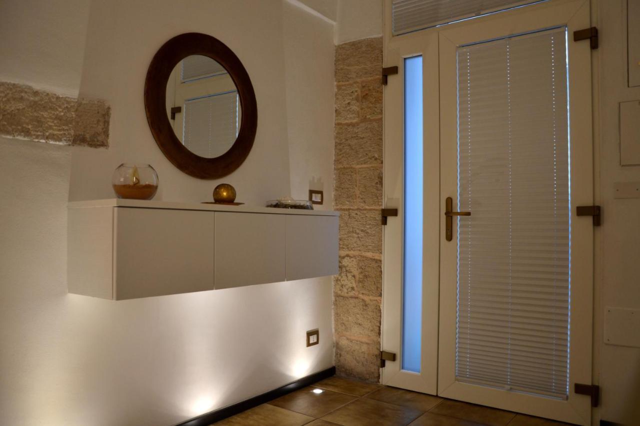 Готель Gold White Exclusive House Поліньяно-а-Маре Екстер'єр фото